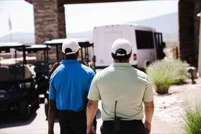 Esperienza Golf Lusso: Scegliere il Tuo Scenario Perfetto