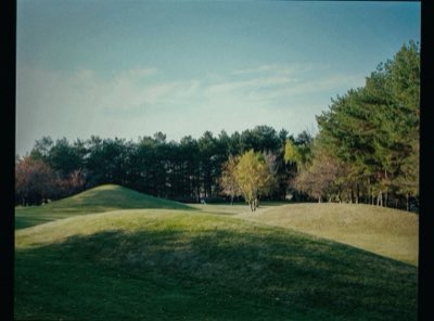 Golf en Jeju: Descubra 8 campos únicos con terreno volcánico