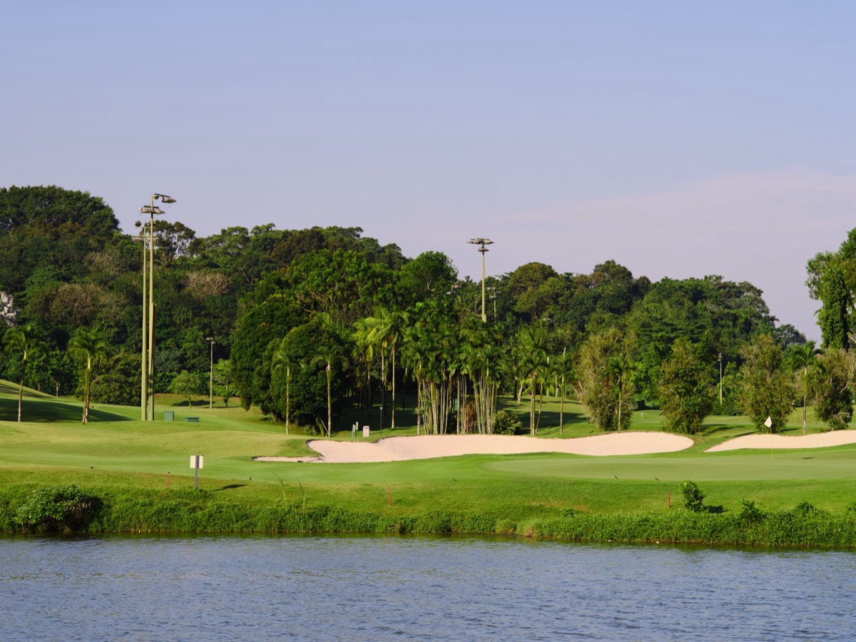  golf course with bunkers