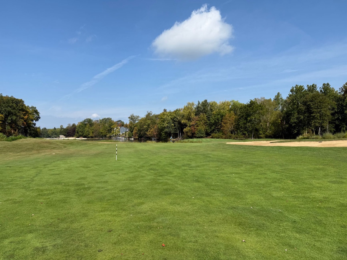 marcações históricas em um course de golfe