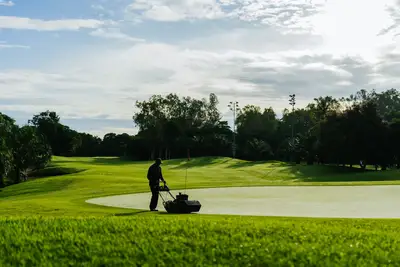 Golf course booking guide: How to manage course cost tips